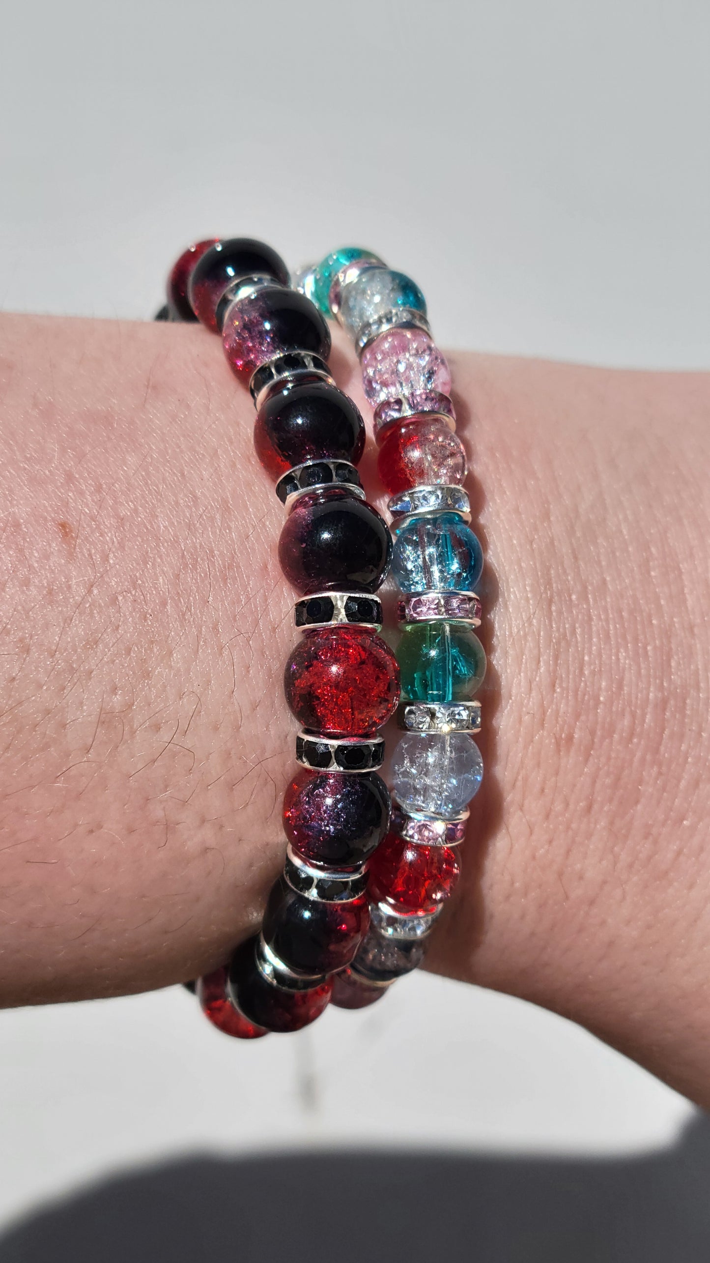 Black & Red Crackle Bead Bracelet